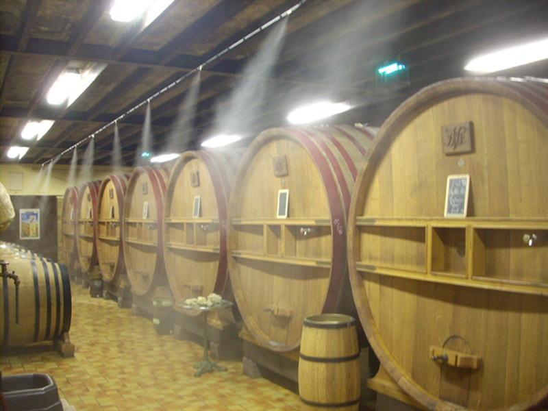 Brumisation d'une cave à vin et de ses foudres