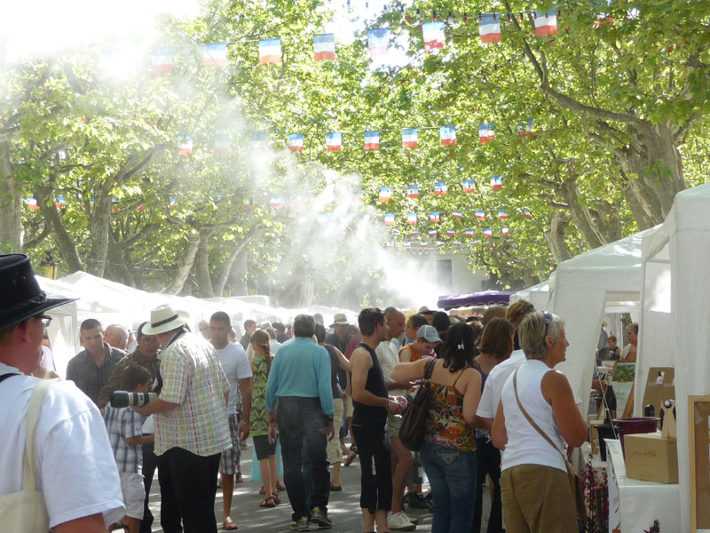 Brumisation de la fête du vin à Saint-Chinian